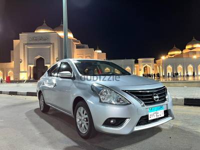 Nissan Sunny 2018