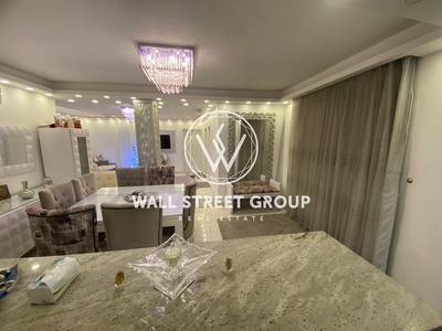 Ultra Super Lux Apartment for Sale - Fully Finished - Furnished with Appliances and Air Conditioning - Vital Location in Trimoof, New Cairo