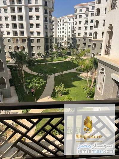 For sale: 80-square-meter studio with a prime view, available at the lowest premium (over-price). Immediate handover. Flexible payment plan with a dow