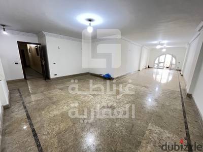 شقة مميزة للبيع علي ترام رشدي مباشرة