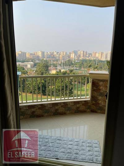 Furnished luxury apartment 200m for annual rent in Sporting with a complete view of the club
