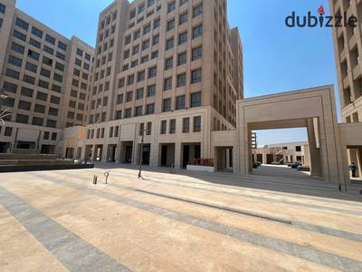 مكتب 69 م للايجار ب مول 205 من شركه اركان بالم يصلح كافه الانشطه