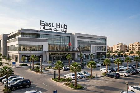 مكتب اداري لقطه للبيع بمدينتي 82م متاجر ب 100الف مول إيست هب