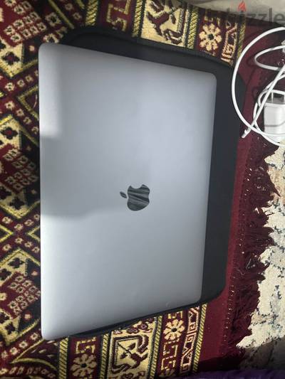 MacBook air 13 m1 256 98%battery