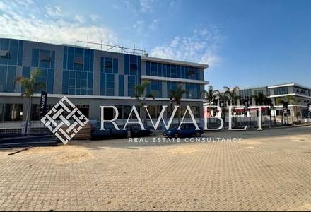 Office 115m for Rent – piazza59 Mall, Sheikh Zayed directly on el shbab street -Fully furnished-Ultra Super Lux finishing-Fully air-conditioned