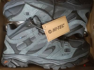 حذاء رياضي hi tec
