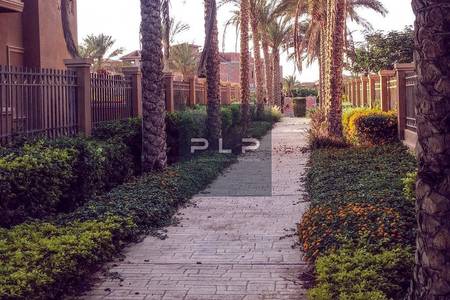 اقل سعر فيلا مستقلة للبيع في كمبوند بارادايس استلام فوري جاهزه ع المعاينه فوراا دقايق من الجامعه الامريكيه