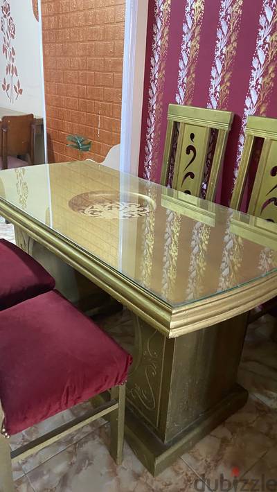 سفرة ٤ كراسي حالة ممتازة