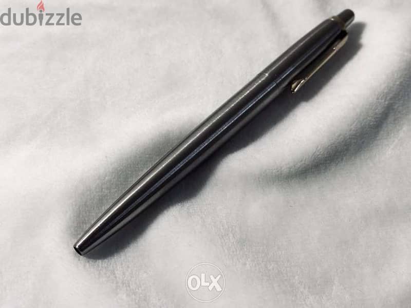 قلم باركر سيلفر جديد لم يستخدم نهائياParker 2