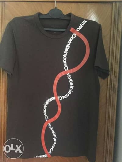 Tshirt C&K_تي شيرت مقاس L