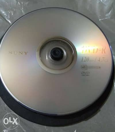 ١٠ اسطوانات DVD وكفرات اسطوانات