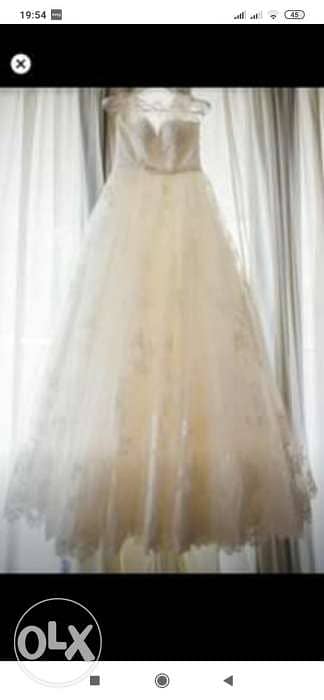Wedding dress