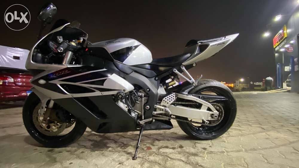 1000 rr 2005 فبريكة 1