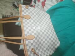 Louis Vuitton bag , 1 bag , original , new, serial number SP1128