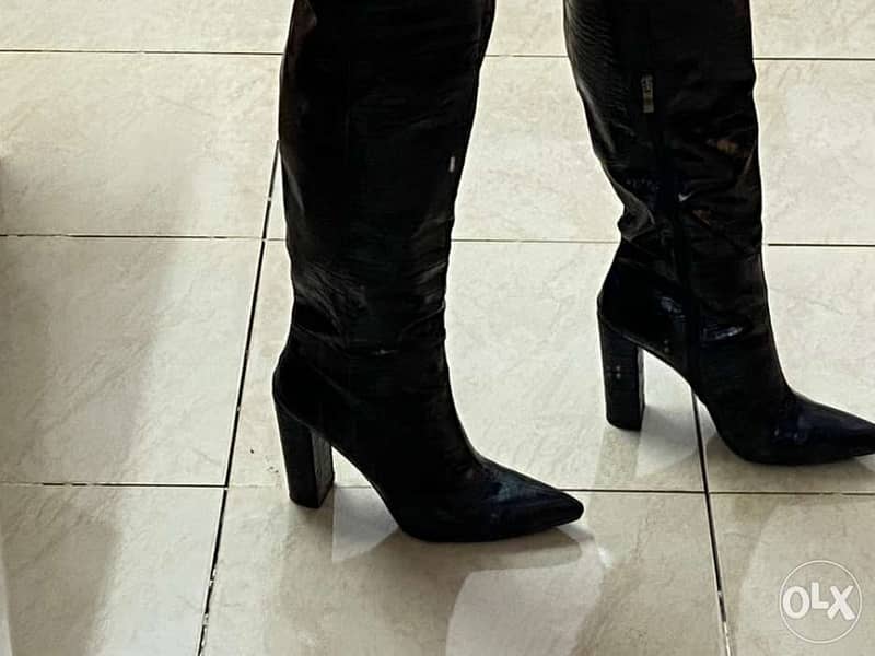 leather boots 3