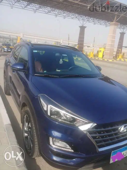 Hyundai Tucson 2021, modelo superior, alquiler con conductor y también traslados al aeropuerto