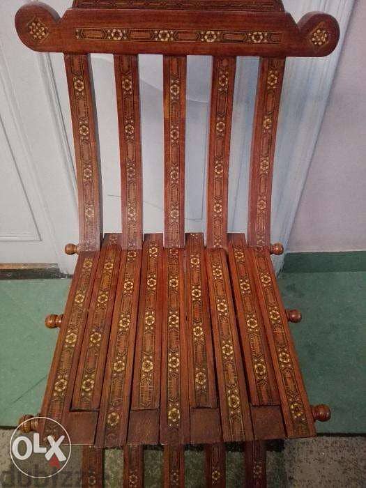 كرسي ارابيسك خشب زان بحالة ممتازة جدا لم يستخدم. 1