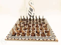 لعشاق الفخامه طقم شطرنج فرعوني مستورد+ قاعدة صدف طبيعي مقاس40سم 0