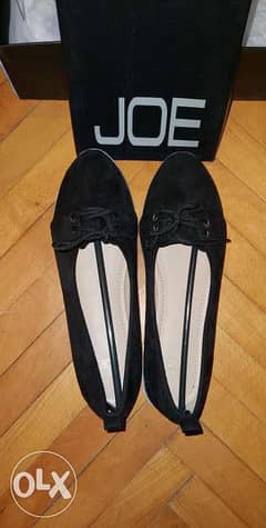 Black shoe 0