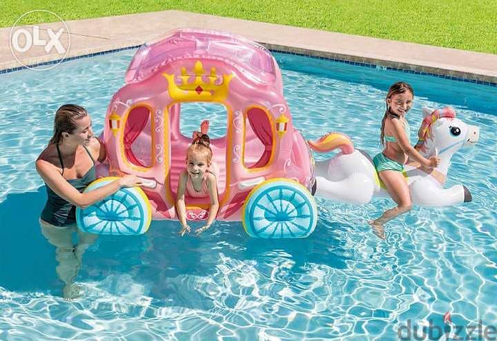 INTEX Princess carriage with horse pool float 5