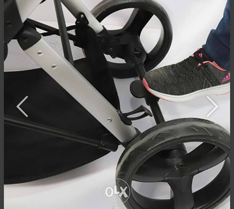 Petit Bebe car stroller 2