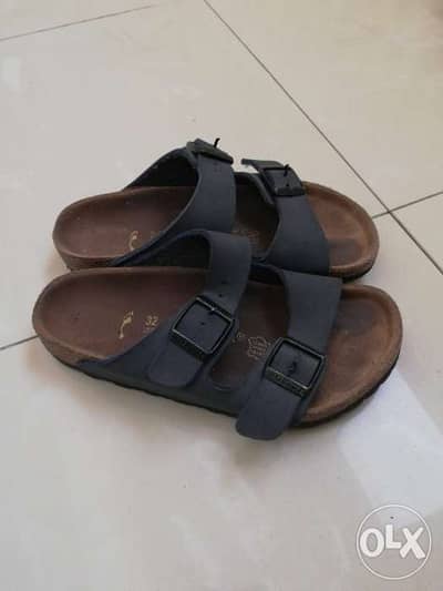 Birkenstock (Size 32)