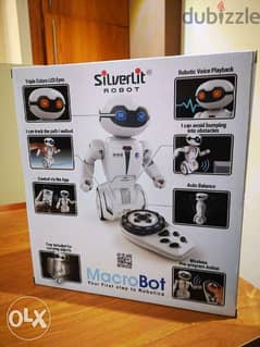 روبوت لتعليم الاطفال المبكر بالروبوتات