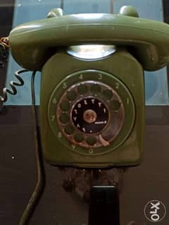 عدة تليفون من الثمانينات 0