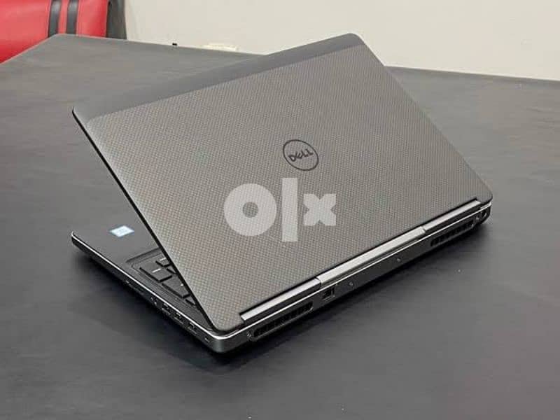 لاب Dell 7520 كور i7 جيل سادس HQ  فيجا 4 جيجا انفيديا 0