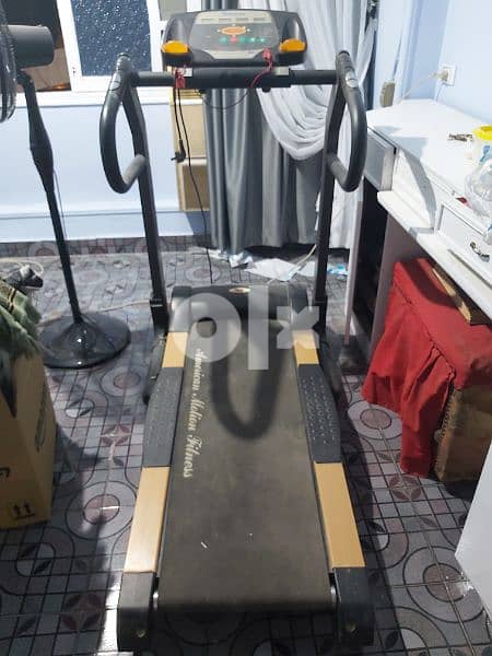 American Motion Fitness Treadmill 8618 Sports Equipment 190176470