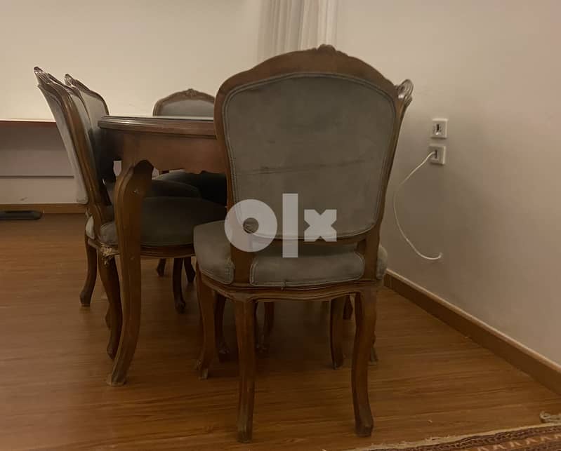 Dinning Table with 8 chairs 2
