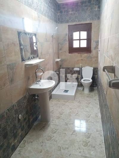 شقة للبيع تشطيب سوبر لوكس بالمجاورة السادسه