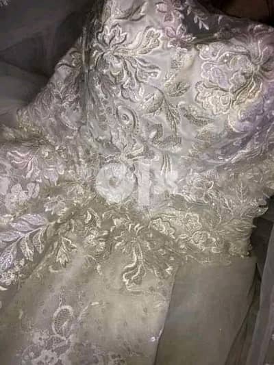 فستان زفاف
