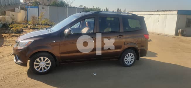 للإيجار  سياره شانجى ٧راكب بالسسسائق دورات موظفين سفر مشاويرخاصه