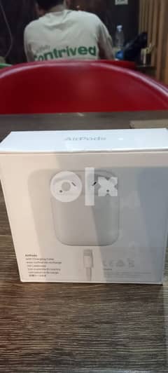 Apple AirPods 0