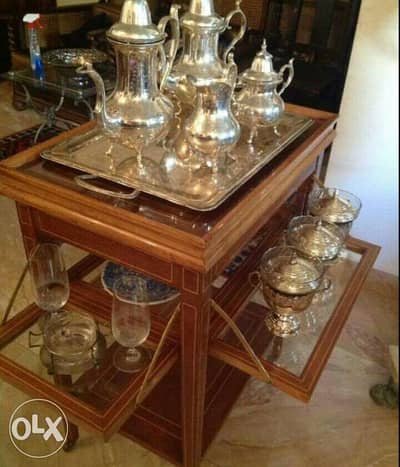 ترابيزه شاى 4 جناح ودرج زجاج شطف آنجليزى