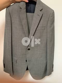 Sacoor brand grey suit size 46 0