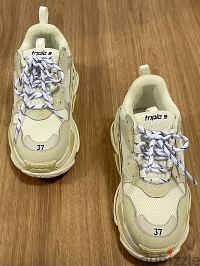 Balenciaga Triple S