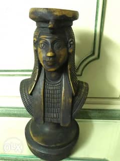 تمثال فرعوني 0