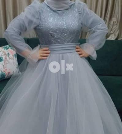 فستان سواريه رمادى اتلبس ساعتين