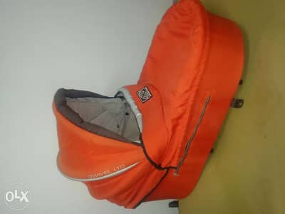 Baby carry cot