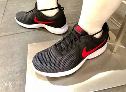 Nike revolution 4-نايكي ريڤولوشين ٤