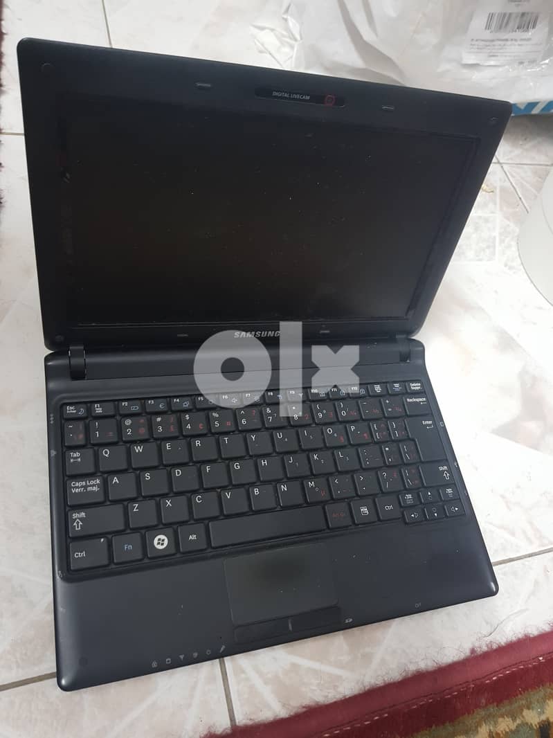 Samsung N145 Plus-10.1 inch netbook 4