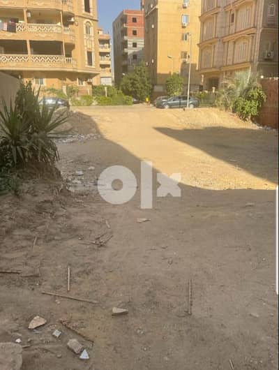 للبيع أرض سكني مميزة ٣٨٣ م بالمعراج العلوي المجاورة الثانية علي شارعين
