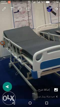 سرير طبي كهرباء للإيجار الشهري يعمل بالريموت وبة ٤حركات وموجود يدوي 0