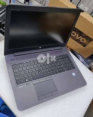Hp Zbook 17 g3 i7 HQ 16DDR4 15.6 4G nividia