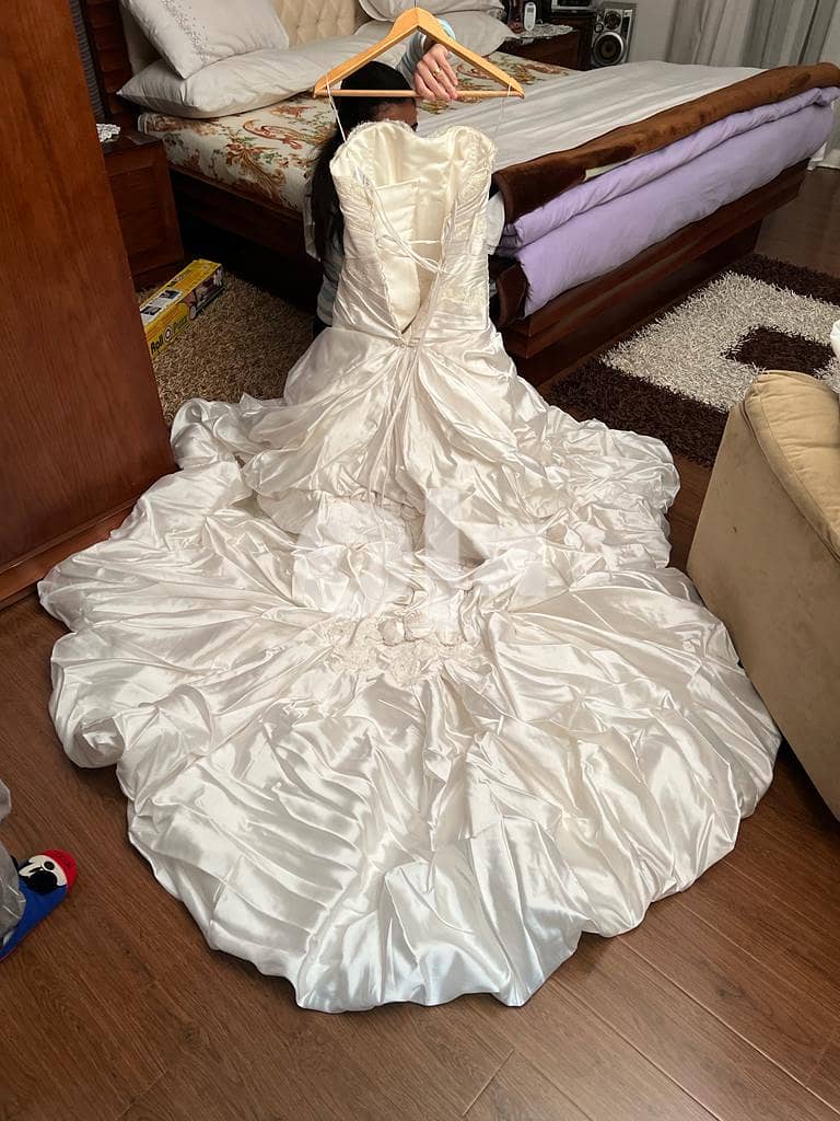 Royal Wedding Dress 8