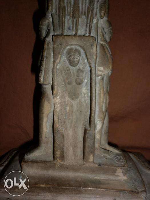 مجسم فرعونى حجرى رباعى الاوجه 2