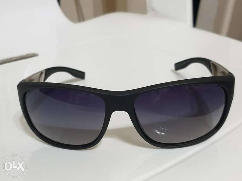نظارة شمس هوجو بوس جديدة 8