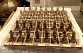 طقم شطرنج نحاس خالص حجم كبير نصف فرعوني ونصف روماني+ قاعدة صدف 40سم 0